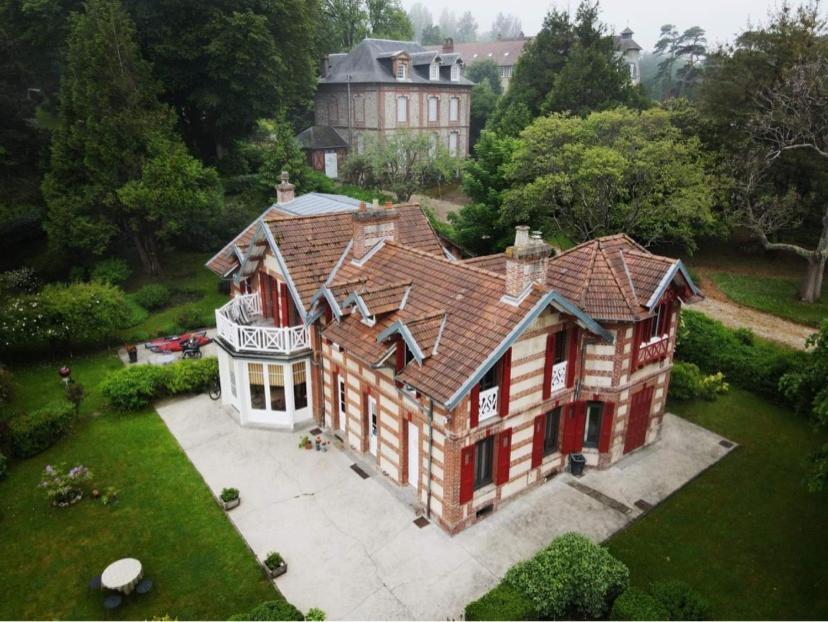 La Villa Des Rosiers Cricqueboeuf ภายนอก รูปภาพ