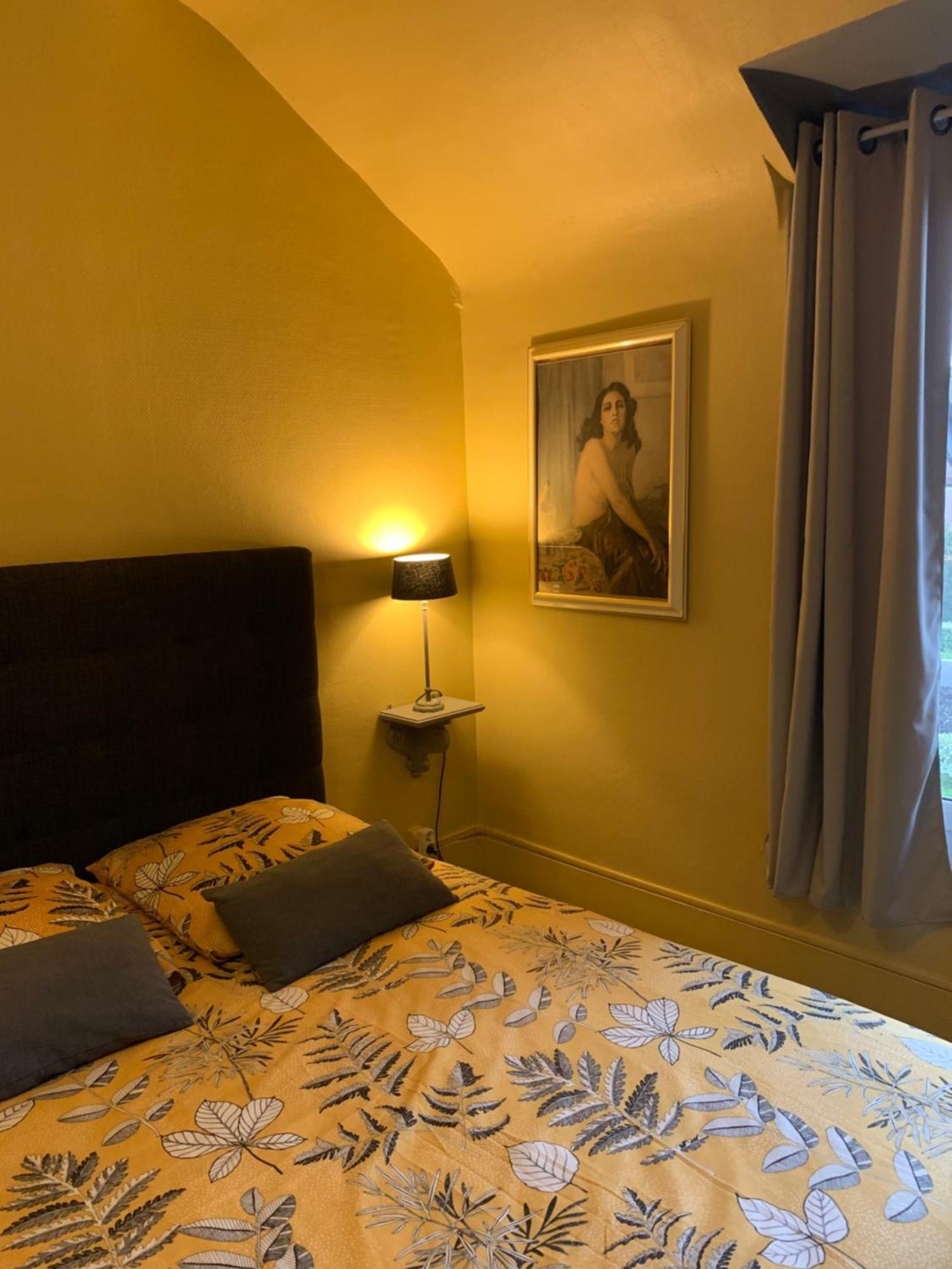 La Villa Des Rosiers Cricqueboeuf ภายนอก รูปภาพ