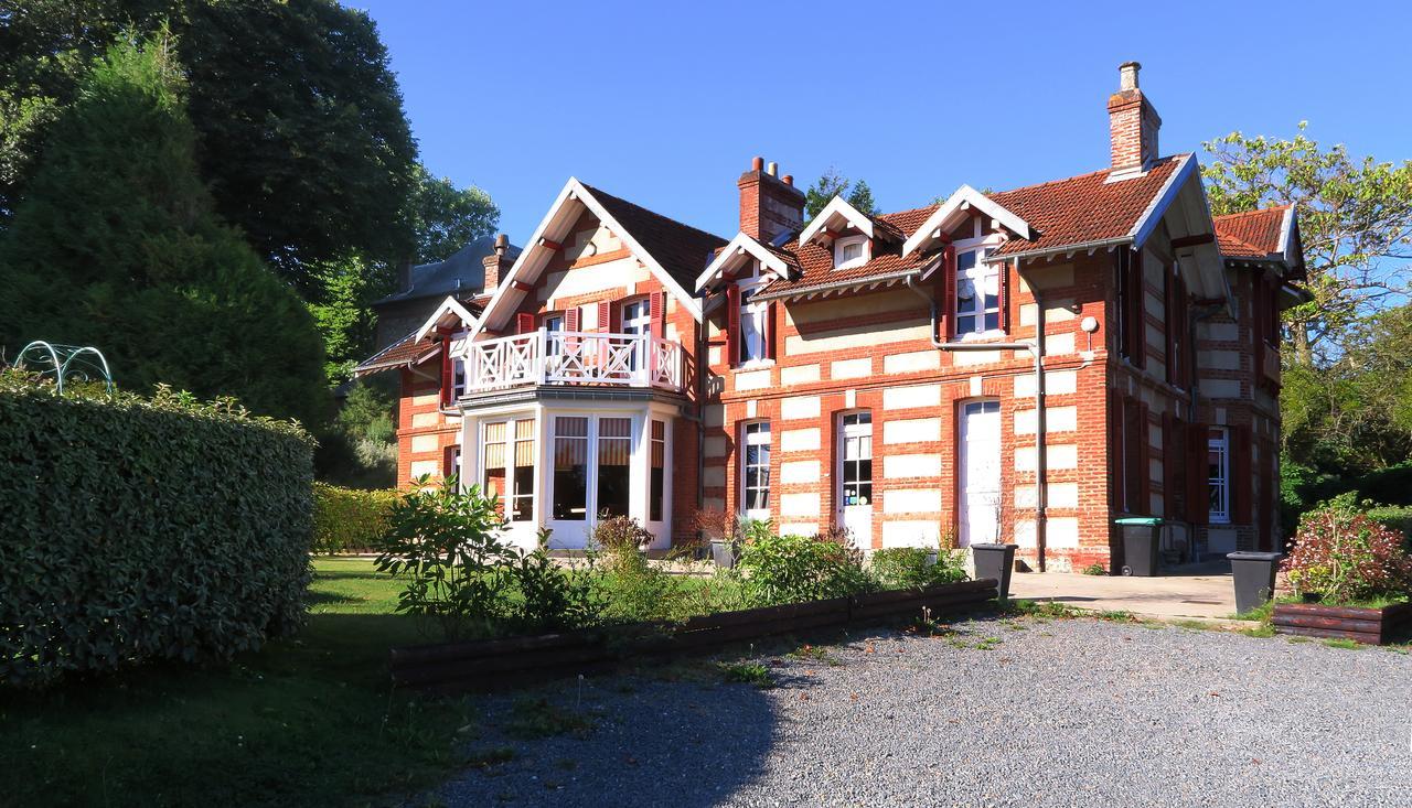 La Villa Des Rosiers Cricqueboeuf ภายนอก รูปภาพ
