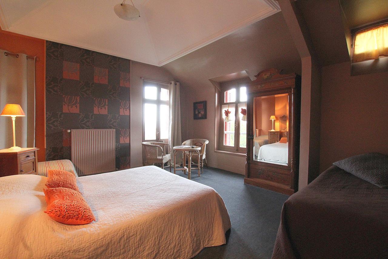 La Villa Des Rosiers Cricqueboeuf ภายนอก รูปภาพ
