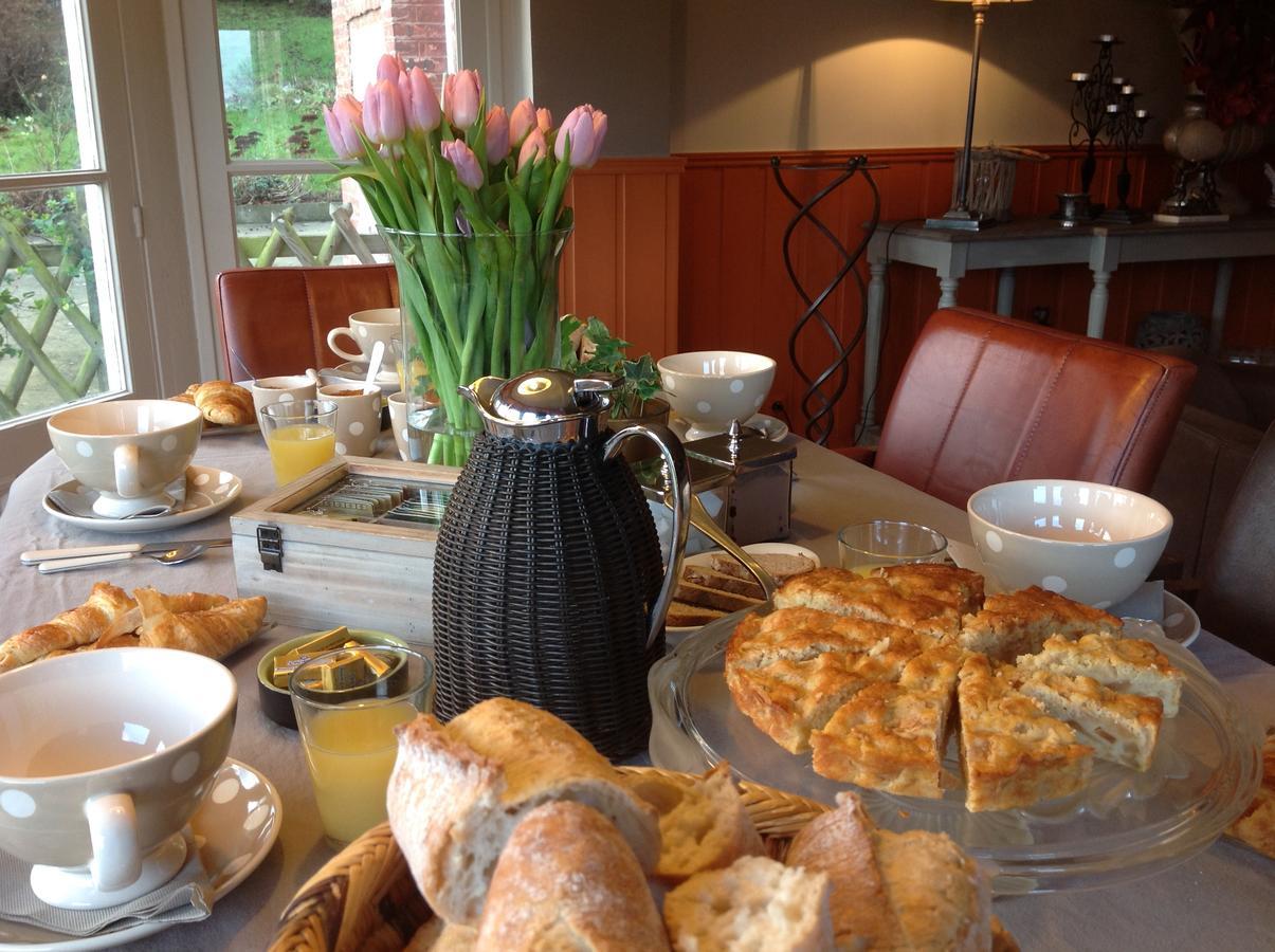 La Villa Des Rosiers Cricqueboeuf ภายนอก รูปภาพ